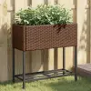  2 db barna polyrattan kerti ültetőláda polccal 70 x 28 x 70 cm