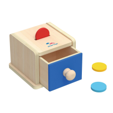 2Kids Toys Fa játék baba persely 11,5x11x13 cm készségfejlesztő