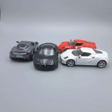  Alfa Romeo 4C 2013 Kinsmart fehér makett