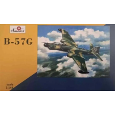  Amodel B-57G 1:144 (AMO1482) makett