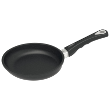 AMT Gastroguss serpenyő, indukciós használatra alkalmas, magasság: 40 mm, átmérő: 200 mm edény