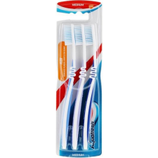  Aquafresh Flex fogkefék közepesen világos 3 db fogkefe