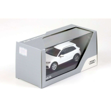 Audi Q5 2017 modell autó 1:43 Ibis White makett