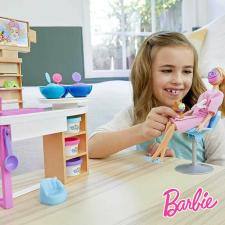 Barbie szépségszalon szett, arcmaszk készítővel baba