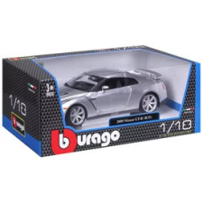  Bburago 1/18 - Nissan GT R autópálya és játékautó
