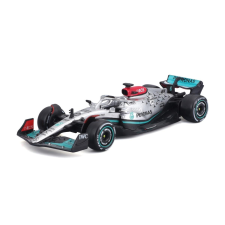 BBurago 1:43 Mercedes-AMG F1 W13 E Performance - George Russell (2022) autópálya és játékautó
