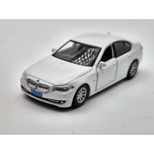 BMW F10 - fehér - Tiny Toys - 1:64 autópálya és játékautó