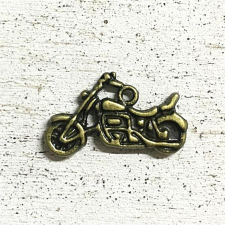  Bronz színű motor charm, mérete: 25x17 mm dekorációs kellék