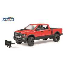 Bruder RAM 2500 Power Wagon terepjáró, 40x17x15 cm, piros autópálya és játékautó
