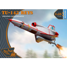  Clear Prop Models Tu-143 Reys television reconnaissance 1:35 (CP3506) makett