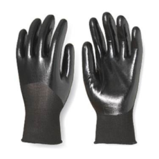 Coverguard 1NIAB fekete, kiválóan kézre illeszkedő, poliészter munkavédelmi kesztyű ökölcsontig fekete nitrillel mártott, gumírozott, rugalmas mandzsetta, szellőző