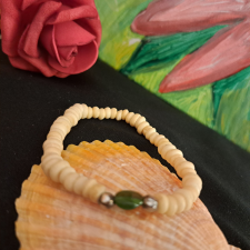  Csont karkötő Smaragd kővel /777/ karkötő