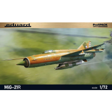  Eduard Model Kit MiG-21R 1:72 (70147) makett