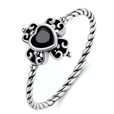  Ezüst női gyűrű fekete kristállyal, 8-as méret gyűrű