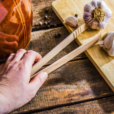  Fa csipesz 41cm konyhai eszköz