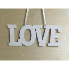 Fa - "Love" felirat lyukkal fehér dekorációs kellék
