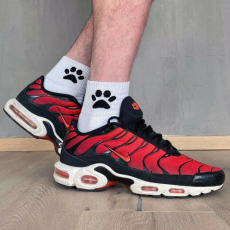  Fehér Kiskutya Sk8erfiú Zokni – Stílusos és kényelmes zokni fiatalos lendülettel a prémium megjelenésért.