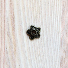  Fém gyöngykupak, kicsi. Mérete: 1,3cm dekorációs kellék