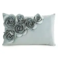  Flores1 virág alakú bársony párna Menta 30x50 cm lakástextília