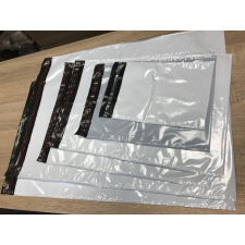 Futártasak ragasztócsíkkal 250×350+50 mm tasak