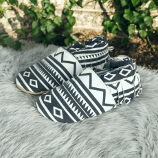 H&M Fekete/fehér kocsicipő