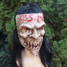  Halloween Kiss Me feliratos koponya maszk jelmez