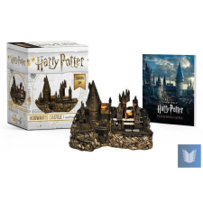  Harry Potter Hogwarts Castle and Sticker Book társasjáték