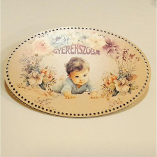  Horgolható színes ovális tábla 'Gyerekszoba' felirattal, kisfiús. dekorációs kellék