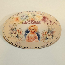  Horgolható színes ovális tábla 'Gyerekszoba' felirattal, kislányos. dekorációs kellék