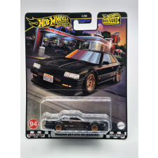 Hot Wheels Premium - Boulevard - Nissan Skyline RS (KDR30) - Hot Wheels - 1:64 autópálya és játékautó