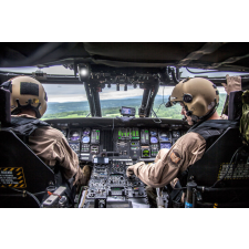  ICM Black Hawk crew (3 figures) (100% new moulds) 1:48 (48130) makett