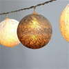 IRIS Gömb alakú 6cm/színes fonott/3m/szürke-fehér/20db LED-es/USB-s fénydekoráció (IRIS_104-30)
