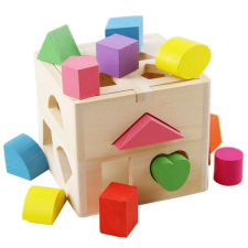 JM Formakereső doboz 13db Montessori-kocka Fa Formaválogató játék Kocka formabedobó