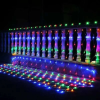  Karácsonyi fényfüzér, Hálós típusú, 12 m x 2 m, 960 LED, Többszínű, 8 fényjáték, Transzformátor, Összeköthető, 5 m-es hosszabbító, Átlátszó vezeték, Flippy