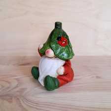  Katicás manó, magassága: 12 cm dekorációs kellék