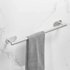 Kényelmes acél törölközőtartó, hossza 40 cm, színe Ezüst fürdőszoba kiegészítő