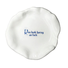 Kerámia tányér, Incartato Ceramics, Horny, The Issues Collection, Ø 28 cm, fehér tányér és evőeszköz