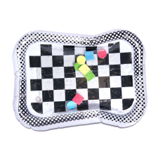 KIK Felfújható vízszőnyeg kontrasztos fekete-fehér sakktábla 65cm x 50cm játszószőnyeg
