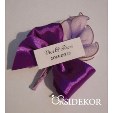  Köszönetajándék cukrozott mandula lila tüllben dekorációs kellék