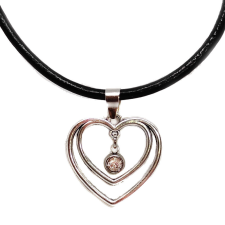  Kristály köves dupla szív medál műbőr lánccal nyaklánc