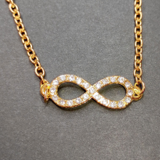  Kristályos Végtelen medál lánccal, arany színű nyaklánc