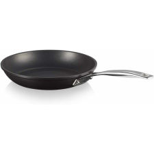 Le Creuset Tapadásmentes Alumínium Serpenyő 4,5x24cm - Fekete (51112240010002) edény