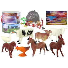 leantoys Farm figurakészlet 34 darabos 12787 babaház