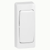LEGRAND 086084 Oteo falon kívüli keskeny egypólusú kapcsoló kerettel fehér