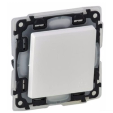 LEGRAND 752151 Valena Life IP44 fehér 1 pólusú kapcsoló (752151) villanyszerelés