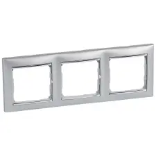 LEGRAND 770353 Valena Alumínium / Ezüst, hármas vízszintes keret villanyszerelés