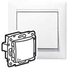 LEGRAND 774201 valena fehér ip44 egypólusú kapcsoló villanyszerelés