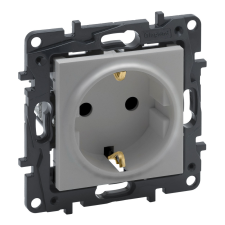 LEGRAND NILOÉ STEP 2P+F CSATLALJ.CSAV.ALUM. villanyszerelés