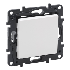 LEGRAND NILOÉ STEP VÁLTÓÉRINTK. NYOMÓ R.FEH villanyszerelés