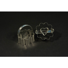 Magyar termék Linzer kiszúró szív középpel 6 cm konyhai eszköz